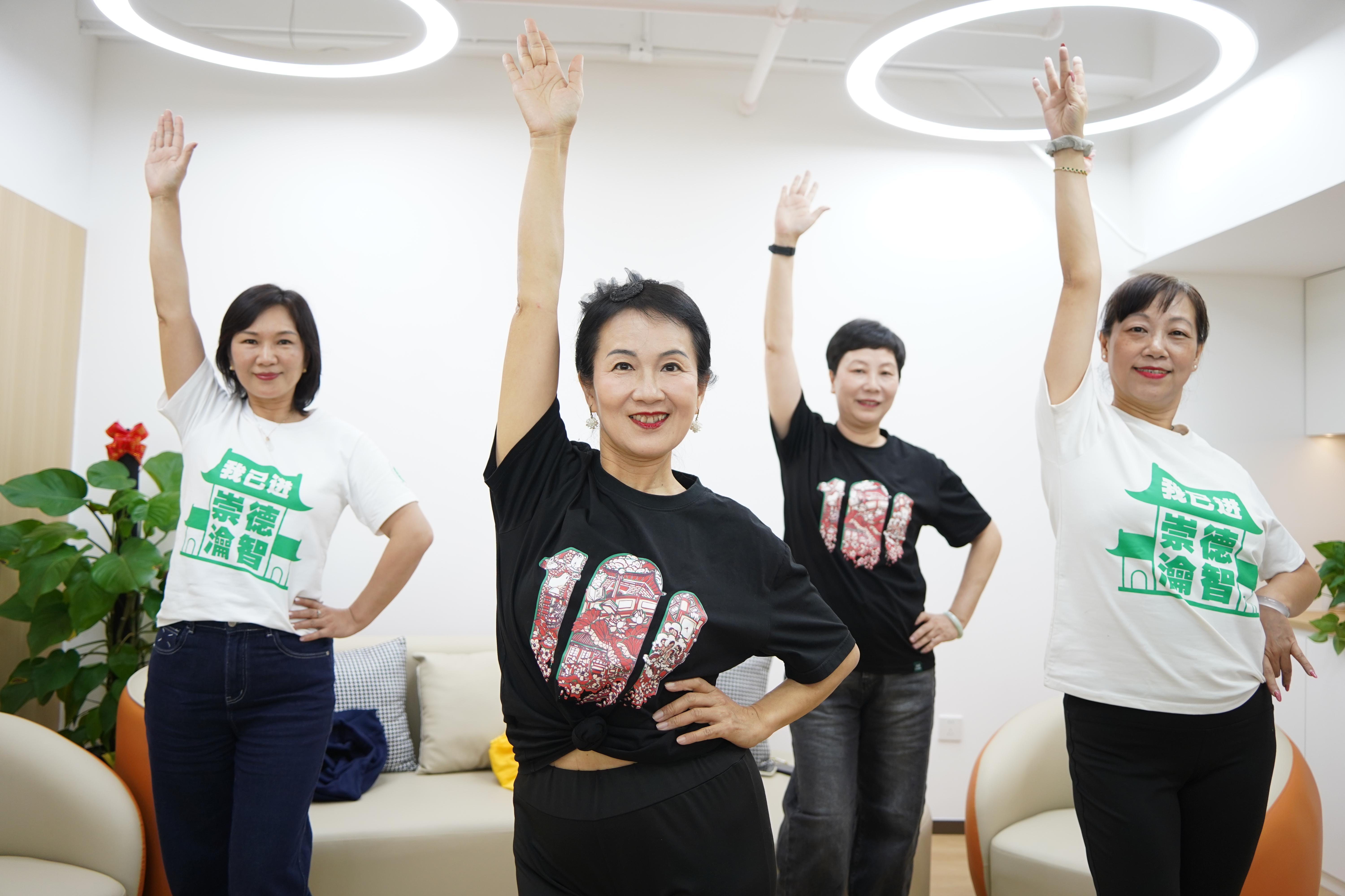 苦练十四月只为那一夜——他们参加了六运会开幕式团体操表演｜全运访谈·十五运会倒计时一周年(图2)