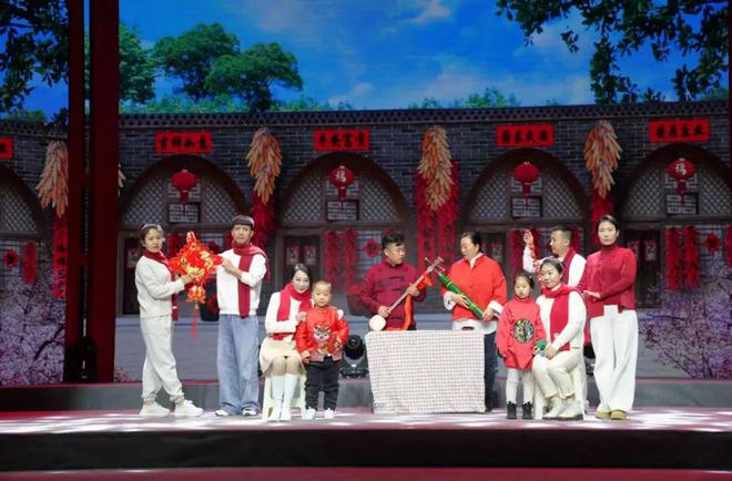 陕北过大年春晚看点四：舞台设计精巧 营造视听震撼盛宴(图1)