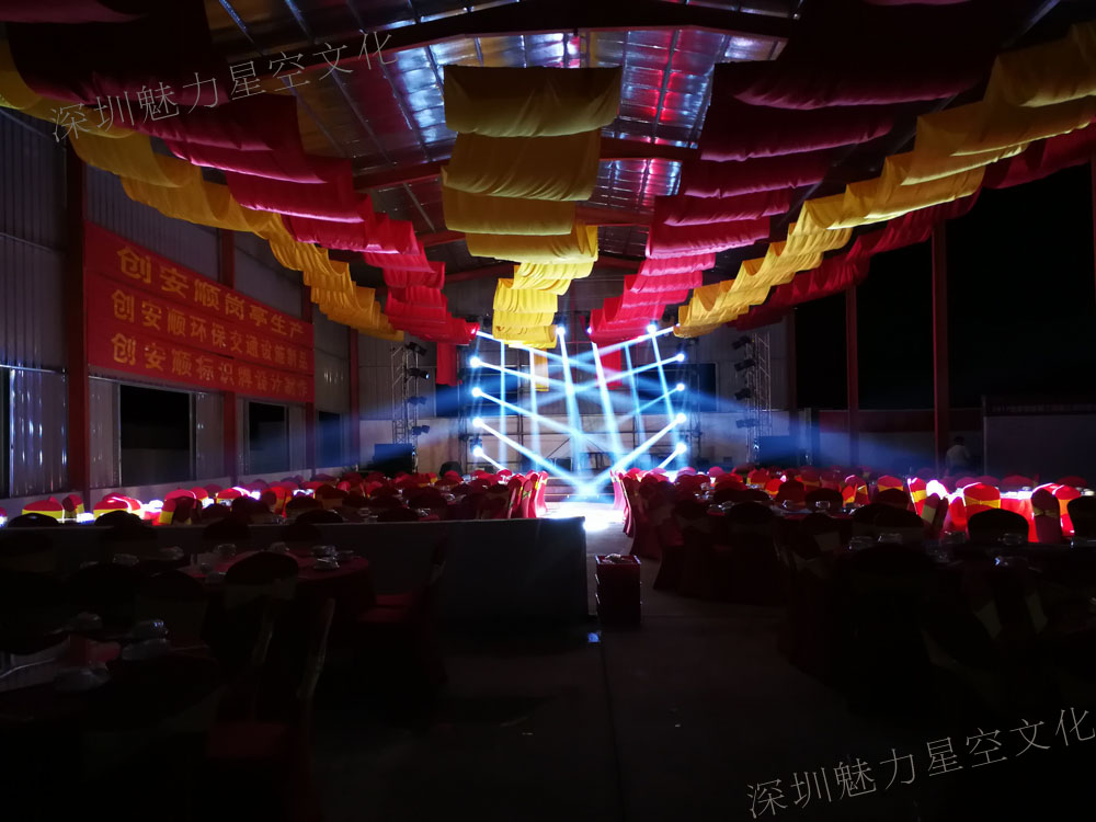 体育场演唱会：掏空钱包和几万人一起受罪？(图1)