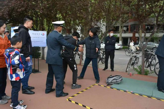 海天同筑梦深蓝写忠诚 清华大学海军成立纪念日路演活动规则和礼物介绍(图4)