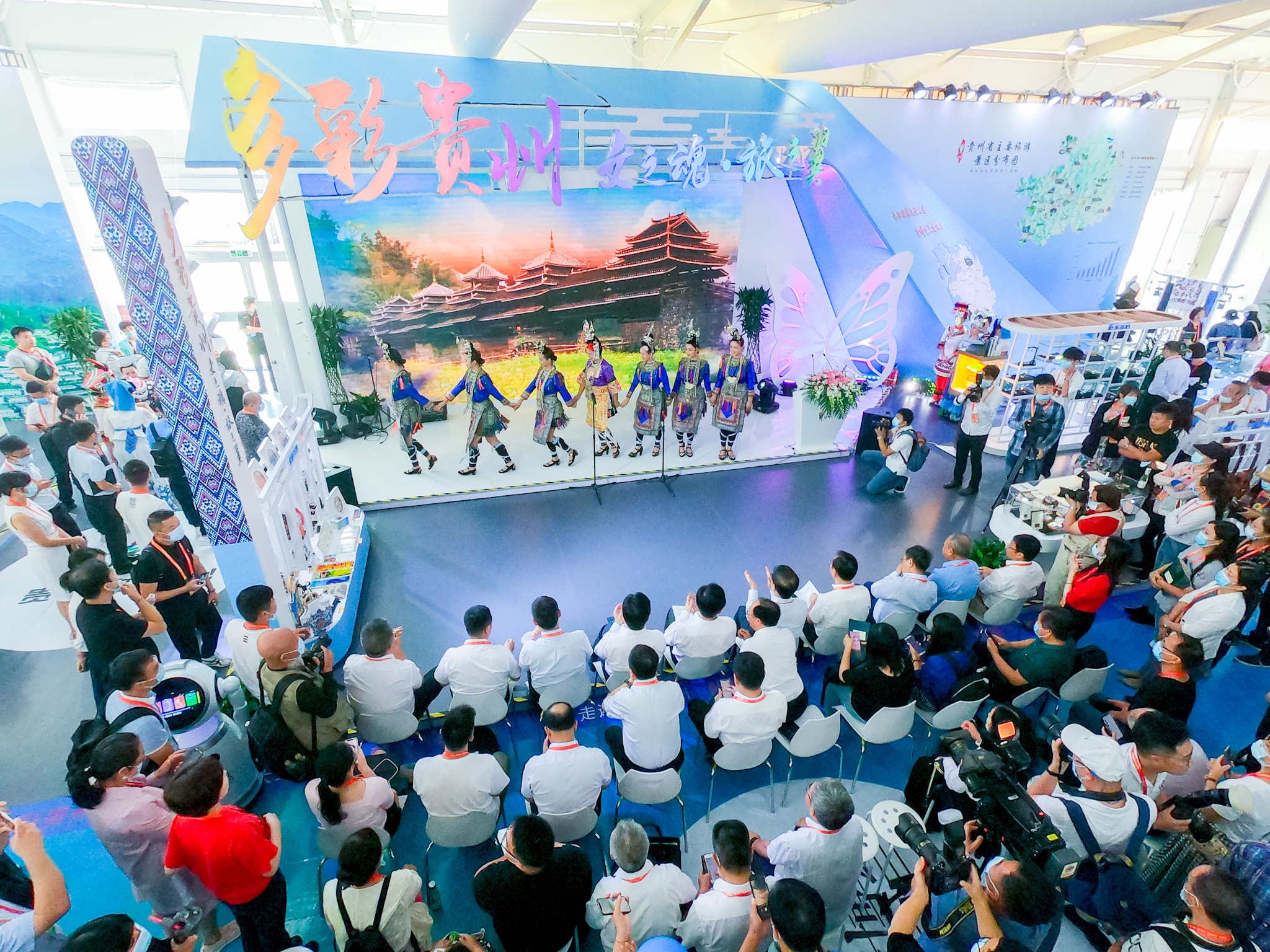 时代出版传媒将在上证路演中心召开2024年度业绩说明会(图1)