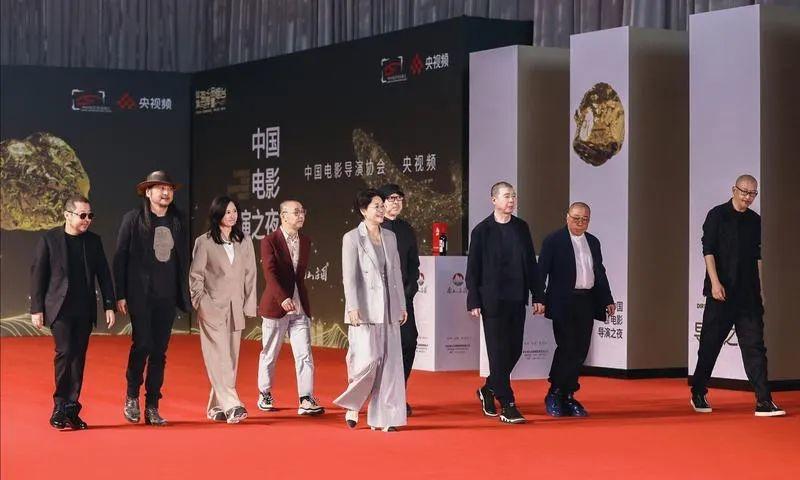 当荧光棒点亮跃动的烟台(图2)