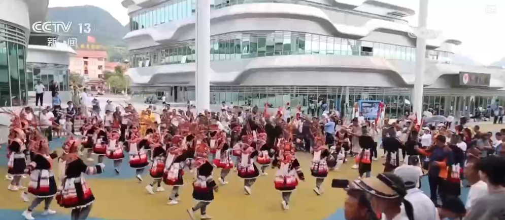 各地妙招频出激发消费潜力 特色“清凉游”带活“避暑经济”(图1)