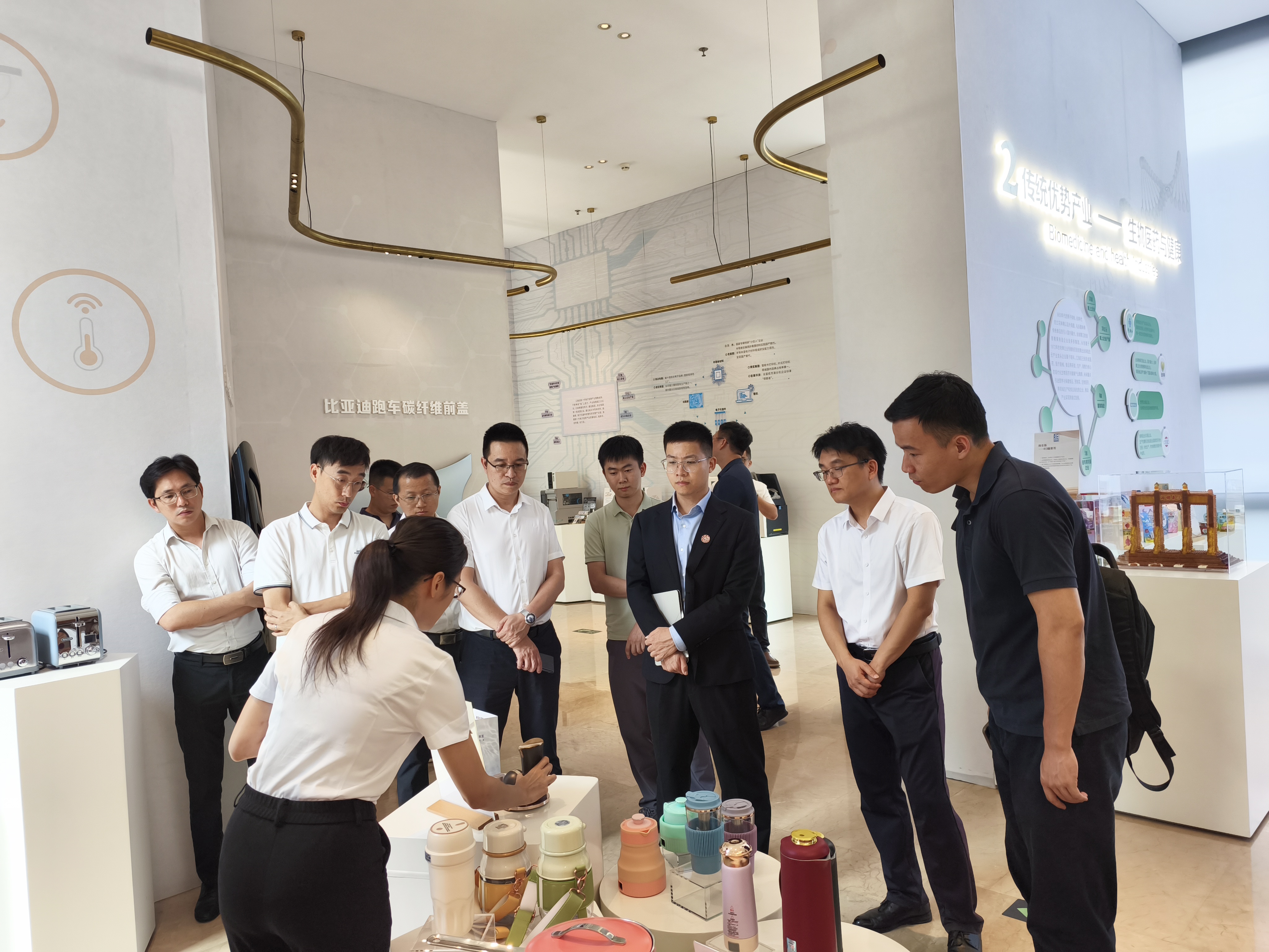 聚焦 “以投促引”！江门市这场招商项目路演为产业高质量发展注入资本动能(图3)