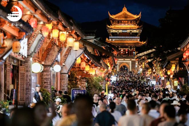 2025建昌古城火把节：传统与现代交融 点亮夏日狂欢夜(图5)
