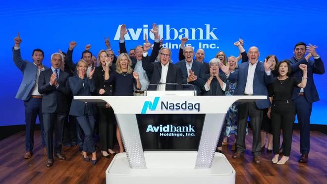 商业银行Avidbank纳斯达克上市：市值24亿美元 路演PPT曝光(图4)