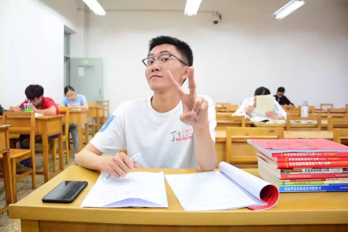 2017届优秀本科毕业生代表介绍（一）(图6)